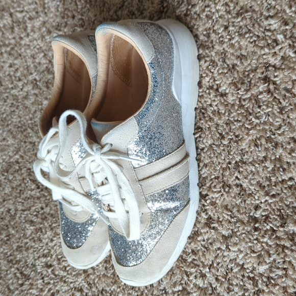 UGG Shoes - Ugg Jaida sneakers